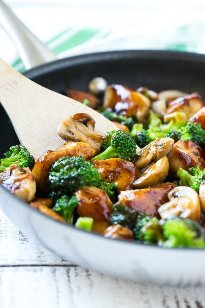 Chicken and Broccoli Stir Fry Recipe | Chicken Stir Fry | Healthy Chicken Recipe | Chicken and Broccoli | Chinese Food #chicken #broccoli #stirfry #healthy #cleaneating #dinner #fuyos A pan of chicken and broccoli stir fry with a spatula in it.