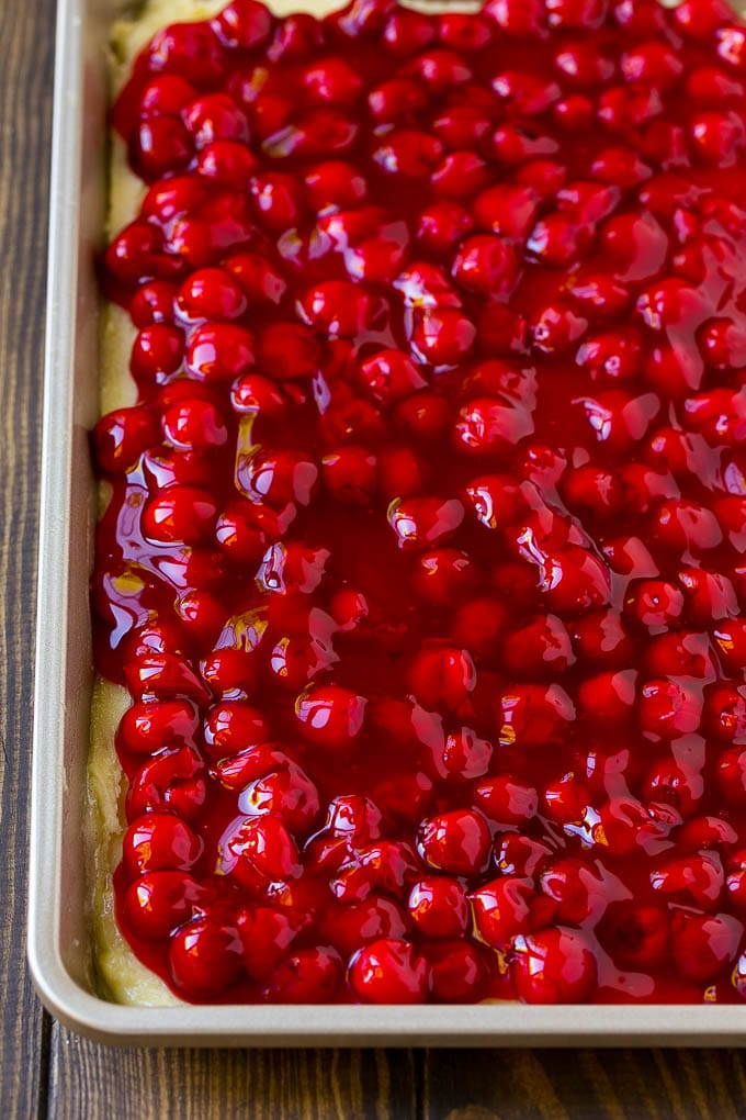 Cherry Bars Recipe | Cherry Pie Bars | Cherry Cookies | Bar Cookies #cookies #bars #cherry #baking #dessert #sweets #fuyos Filling spread over a cookie crust.
