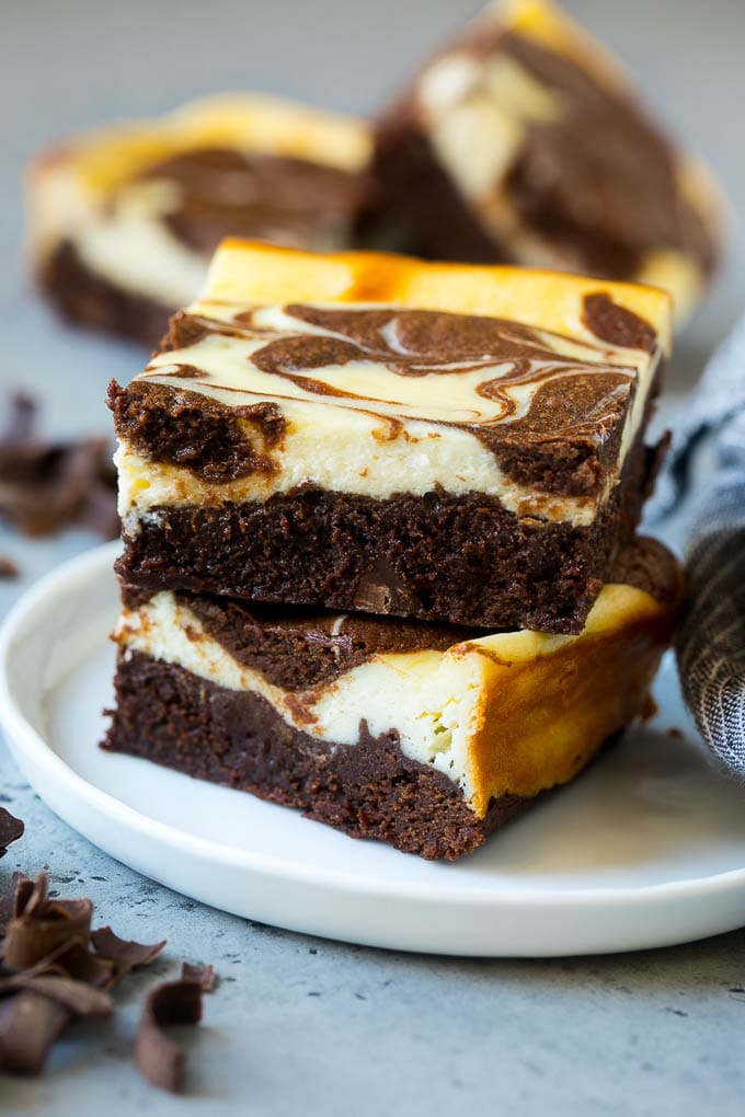 Cheesecake Brownies Recipe | Cream Cheese Brownies | Homemade Brownies #brownies #cheesecake #chocolate #dessert #fuyos Cheesecake brownies with a rich brownie base and cream cheese topping.