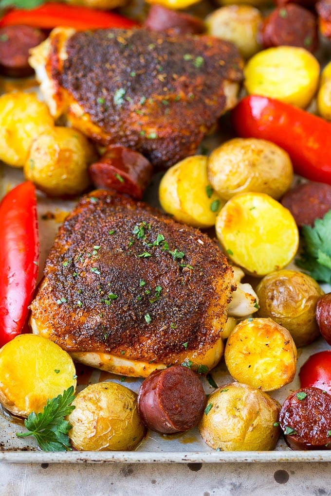 Spanish Chicken Recipe | Sheet Pan Meal | Chicken and Potatoes #spanishfood #chicken #sausage #potatoes #dinner #fuyos Spanish chicken thighs with chorizo and potatoes.