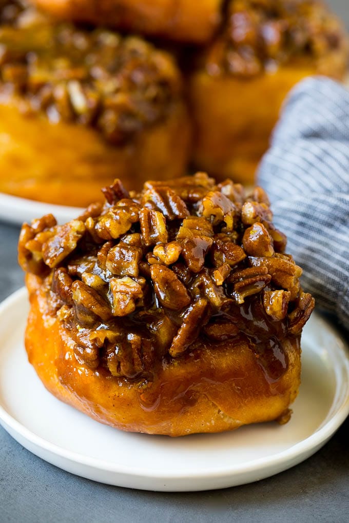 Sticky Buns Recipe | Sweet Rolls | Cinnamon Rolls #breakfast #brunch #cinnamon #pecans #fuyos #bread Sticky buns topped with caramel and pecans.