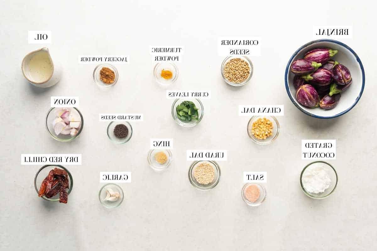 Melanzane Ripiene in Friggitrice ad Aria o al Forno 4 Immagine di tutti gli ingredienti necessari per le melanzane ripiene nella friggitrice ad aria, con testo per identificarli