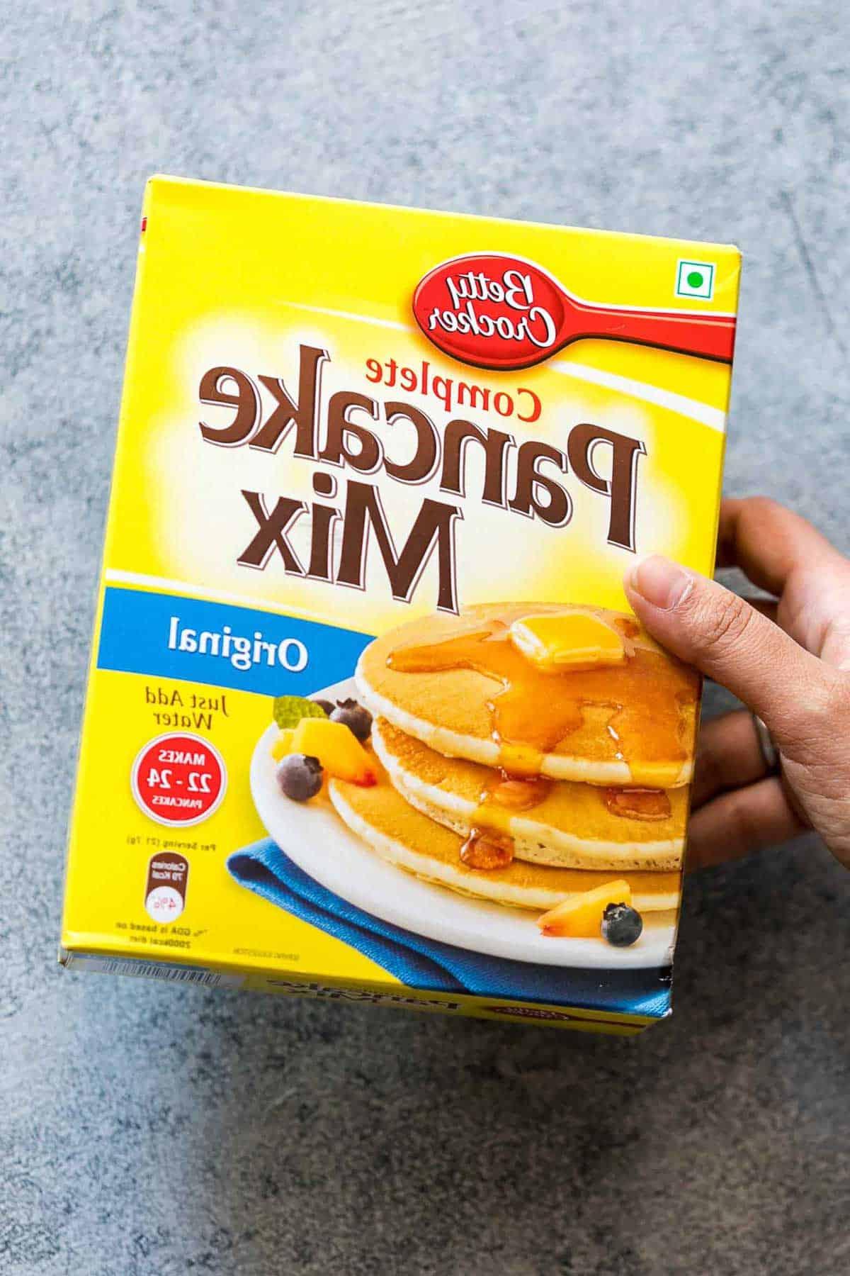 Bocconcini di Mini Pancake Ripieni al Cioccolato 4 Mini Pancake al Cioccolato Ripieni: una ricetta deliziosa per colazione e brunch, preparati con preparato per pancake, adatti ai bambini e perfetti per una festa di brunch! Ottimi anche come merenda serale per il rientro a scuola.