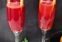 Your Simple 3 Ingredient Blood Orange Mimosa for Winter Brunch
