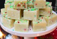Easy Microwave Christmas Sugar Cookie Fudge Treat