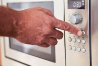 Adjusting the Time on Your Samsung Microwave