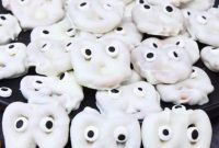 Spooky Simple Ghost Pretzels No Bake Halloween Delight