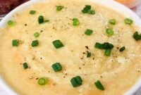 Velvety Garlic Cheese Grits in Minutes