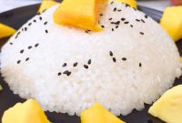 Effortless Microwave Coconut Mango Sticky Rice