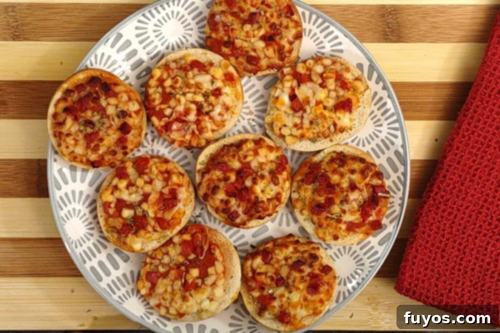 Crispy Air Fryer Bagel Bites 5 air fryer bagel bites on a plate