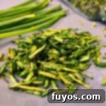 Quick and Easy Microwave Dried Chives 9 how to dry chives in the microwave dinners done quick featured image