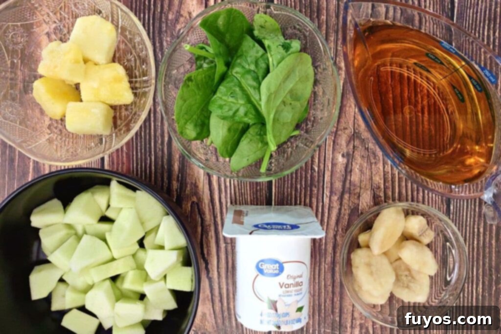ingredients to make pineapple green apple smoothie
