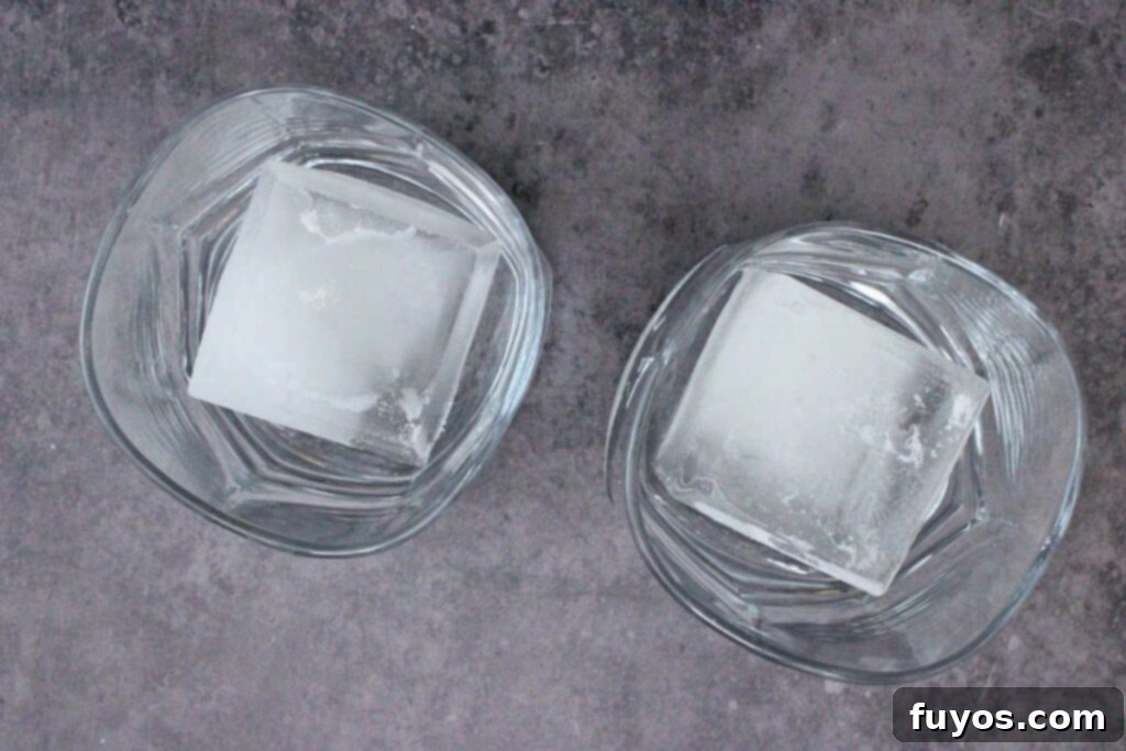 fill black russian glass with ice