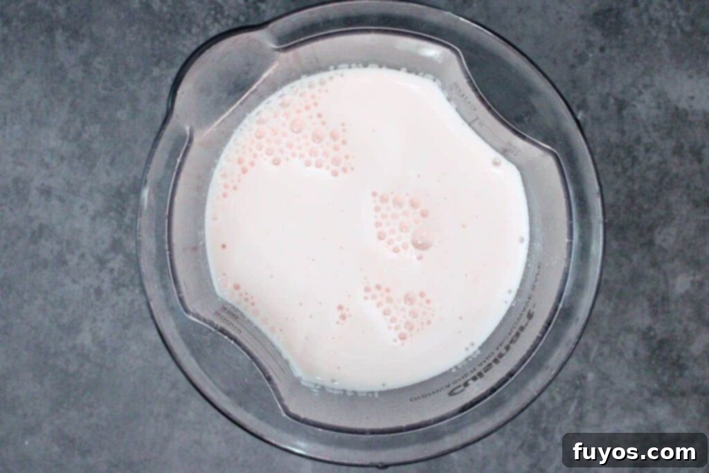 dry shake cranberry vodka sour